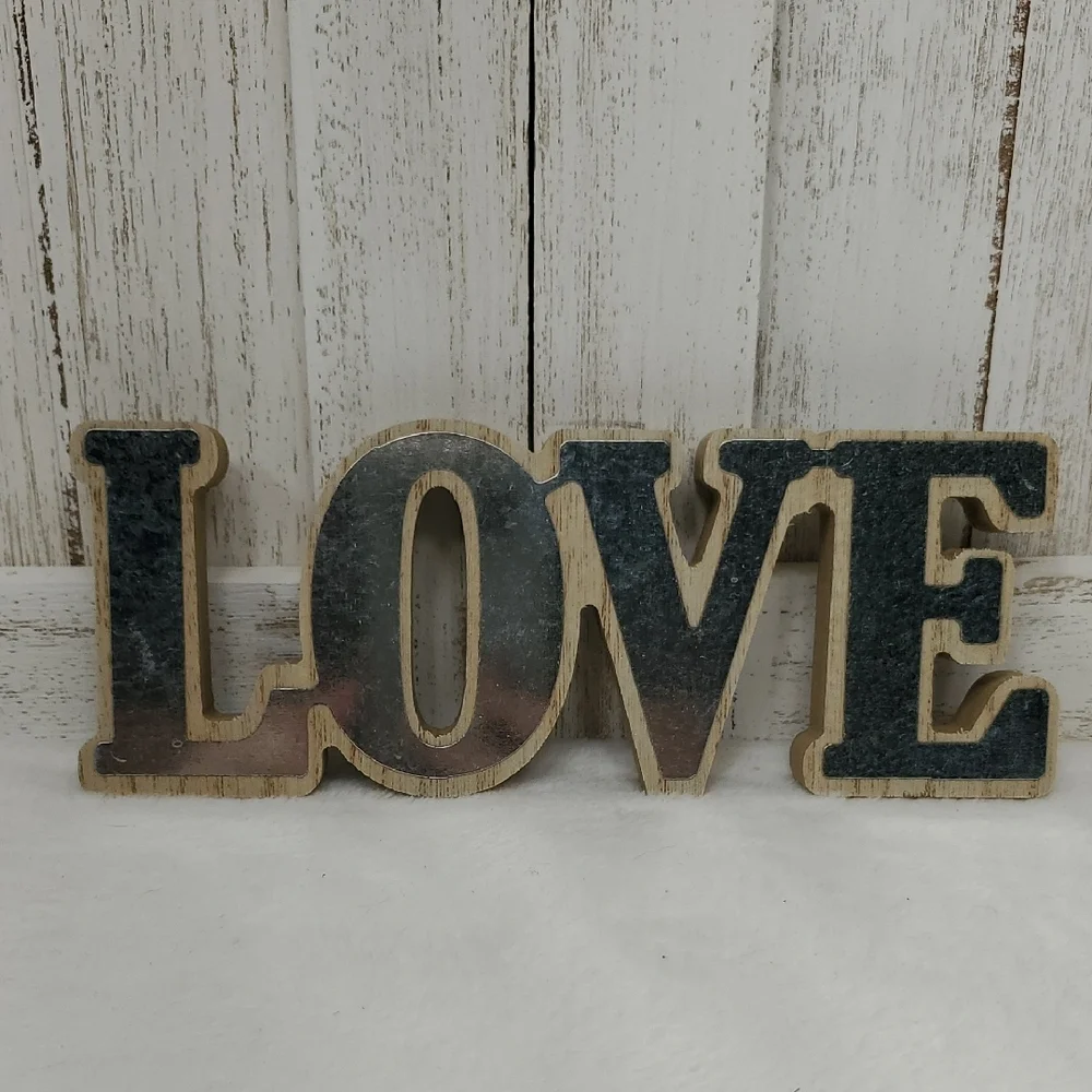 Corrugated Metal Heart Wall Decor & Freestanding LOVE Sign Farmhouse Country